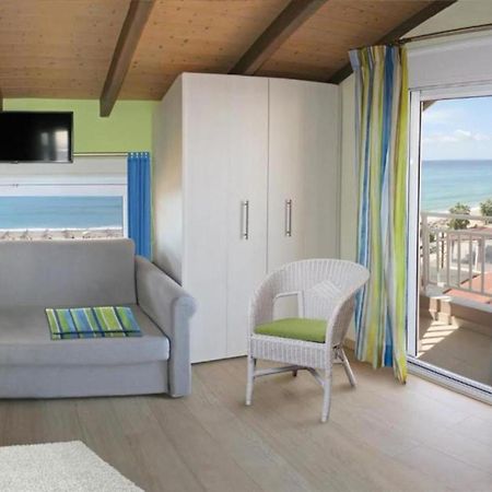 Whitesands Beach Resort Paralia Vrachou Exterior foto