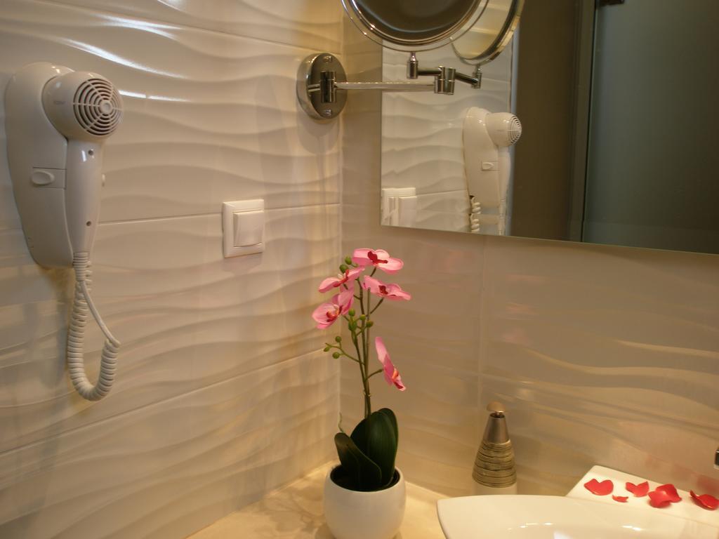 Whitesands Beach Resort Paralia Vrachou Habitación foto